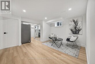 1341 Park Rd S in Oshawa, ON - Building Photo - Building Photo