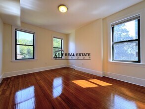 881 Massachusetts Ave, Unit 54 in Cambridge, MA - Building Photo - Building Photo