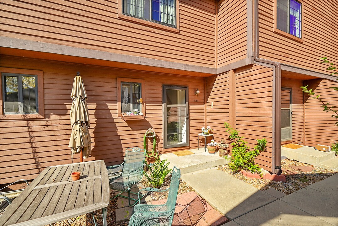 721 Julian Cir in Lafayette, CO - Building Photo