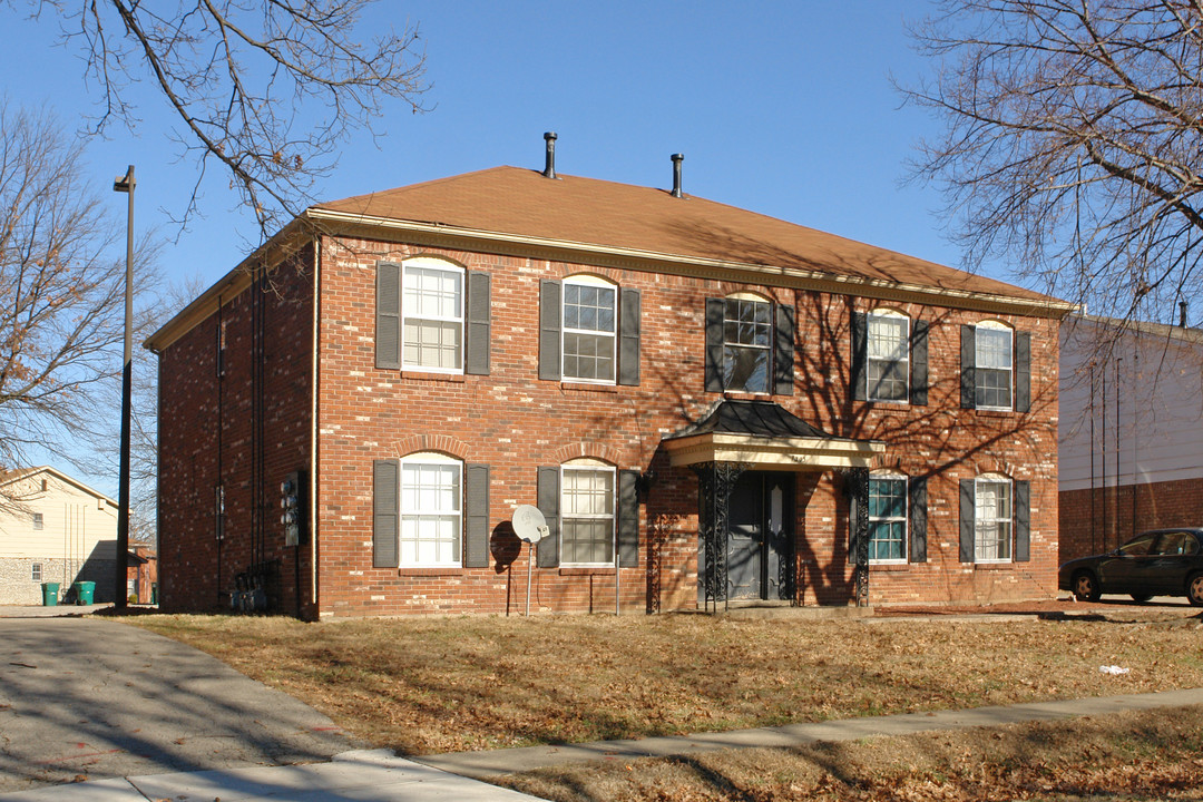 7303 Garrison Rd in Louisville, KY - Building Photo