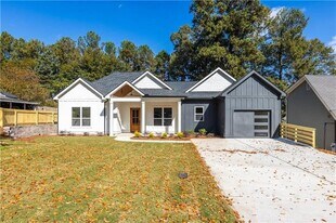 2264 Lawson Way in Chamblee, GA - Building Photo