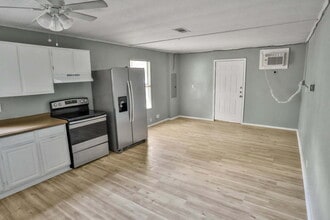 1410 Avant Ave in San Antonio, TX - Building Photo - Building Photo