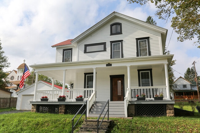 property at 22 Dubois St