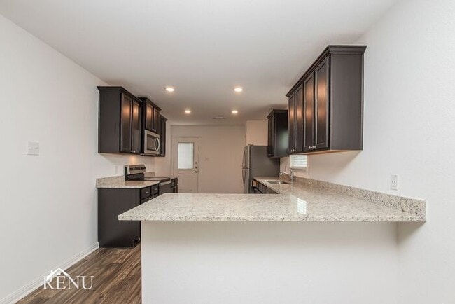 17013 Dusty Boots Ln in Elgin, TX - Building Photo - Building Photo