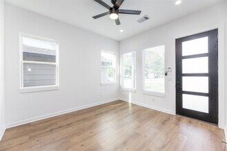 8502 Safeguard St in Houston, TX - Building Photo - Building Photo