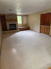 1607 Chaput Dr in Bellevue, NE - Building Photo - Building Photo