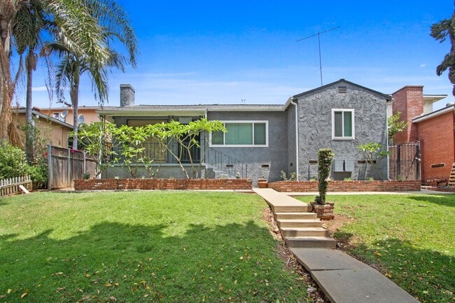 property at 2620 W Via Corona
