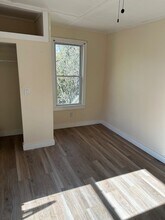 31 Dover St, Unit 1 in North Adams, MA - Foto de edificio - Building Photo