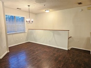 510 Spring Heights Ln in Smyrna, GA - Building Photo - Building Photo