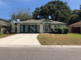 2137 Featherwood Dr W in Jacksonville, FL - Building Photo