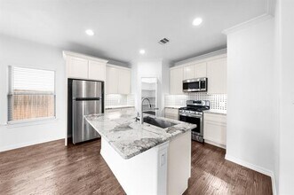 810 N Walnut St in Sherman, TX - Building Photo - Building Photo