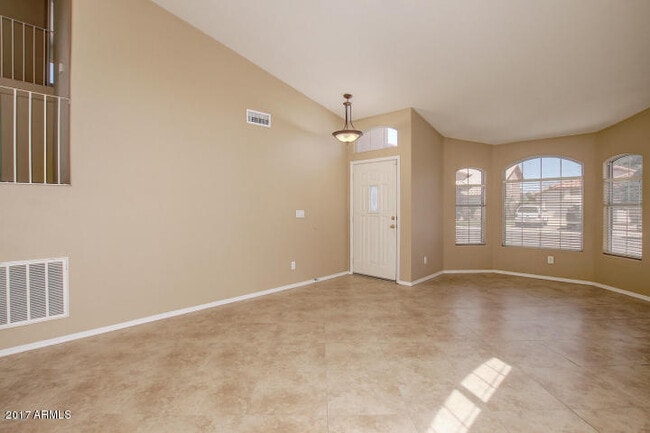 12755 W Alvarado Rd in Avondale, AZ - Building Photo - Building Photo