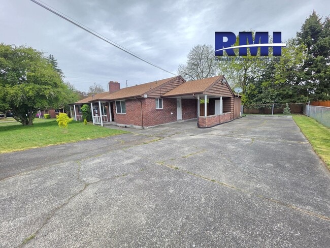 7409-7411 20th St W in University Place, WA - Building Photo - Building Photo