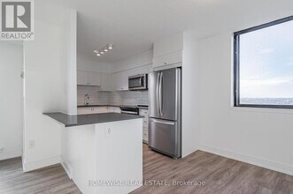 120-120 Torresdale Ave in Toronto, ON - Building Photo - Building Photo