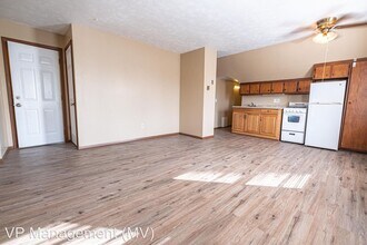 3 Charles St in Chicopee, MA - Building Photo - Building Photo