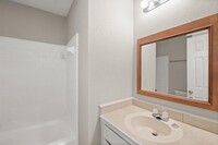 5522 Lyden Ridge Dr photo'