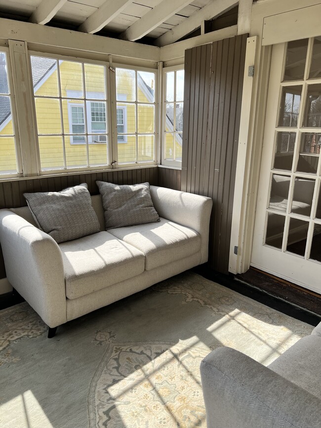 136 E 9th St, Unit #36 in Plainfield, NJ - Foto de edificio - Building Photo