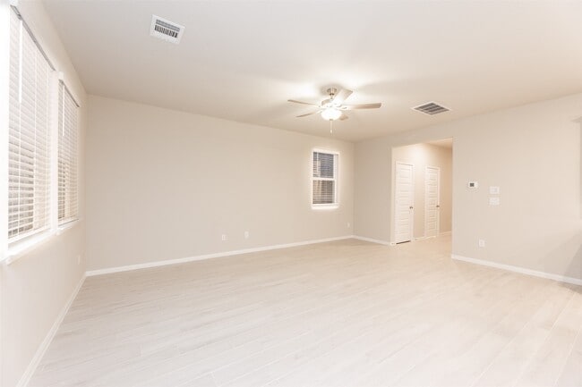 18484 Sunrise Maple Dr