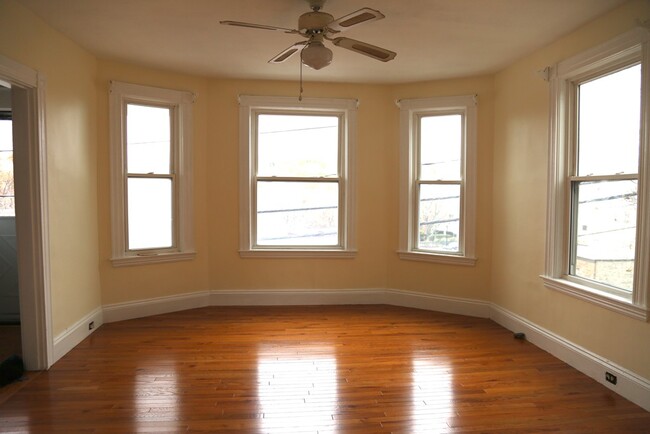116 Paul Revere Rd, Unit 1