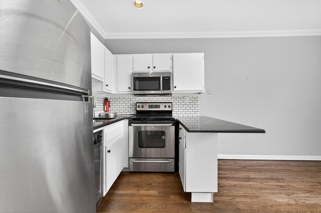 354 1st St in Hoboken, NJ - Building Photo - Building Photo