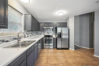 4240 Appleyard Dr in Fort Worth, TX - Building Photo - Building Photo