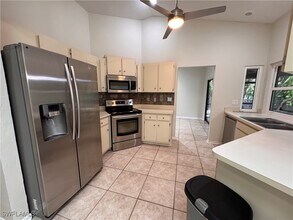 19233 Pine Run Ln in Ft. Myers, FL - Building Photo - Building Photo