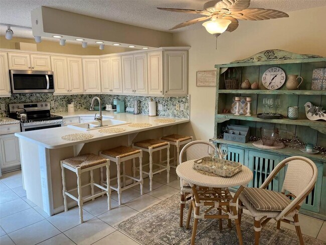 1302 13th Ct in Jupiter, FL - Building Photo - Building Photo