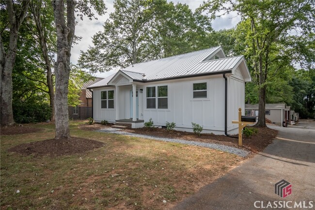 888 Oglethorpe Ave in Athens, GA - Building Photo - Building Photo