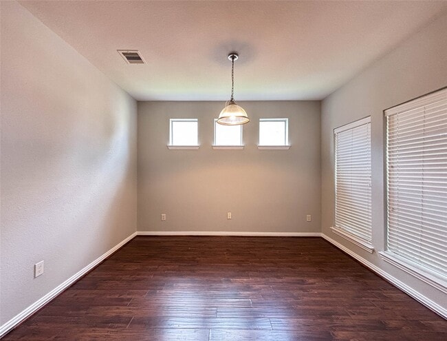 1323 Maple Ace Dr