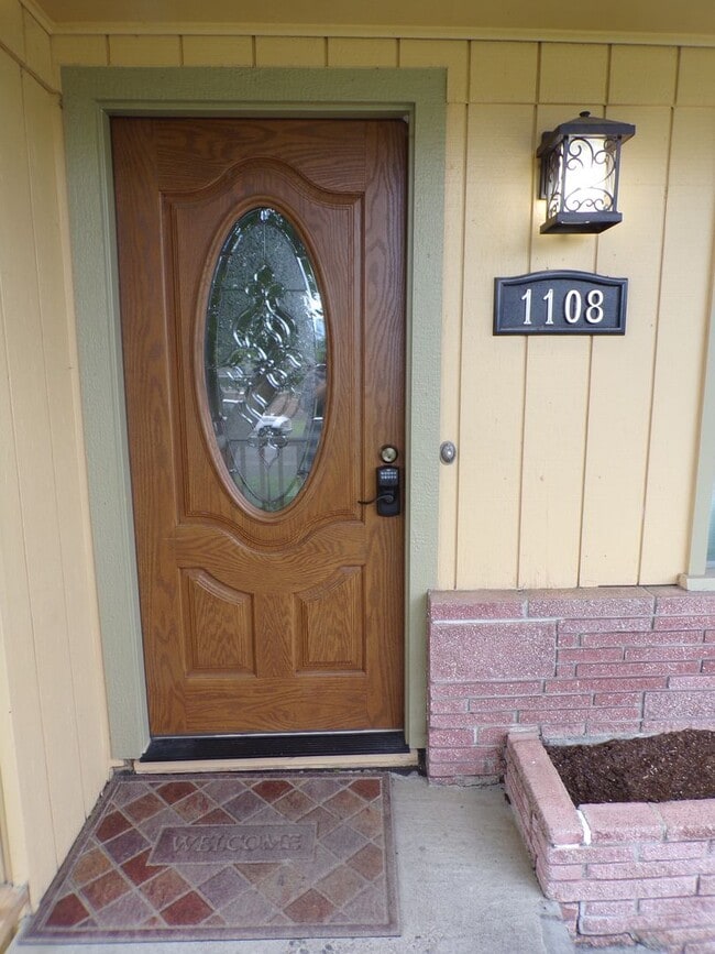 1108 E Ave in La Grande, OR - Building Photo - Building Photo