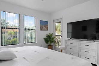 4057 Crockers Lake Blvd in Sarasota, FL - Building Photo - Building Photo