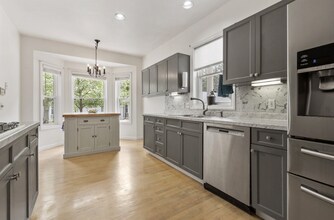 5 Maple Ridge Dr in Burlington, MA - Foto de edificio - Building Photo