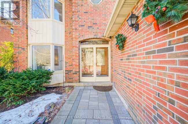 129 Fincham Ave in Markham, ON - Building Photo - Building Photo