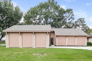 11403 Milners Point Dr in Houston, TX - Building Photo