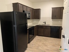 2412 Alterman Dr in Temple, TX - Building Photo - Building Photo