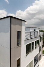 3110 Live Oak St in Houston, TX - Building Photo - Building Photo