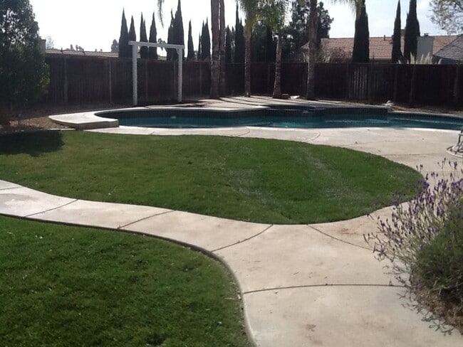 40976 Burgess Ct in Temecula, CA - Building Photo - Building Photo