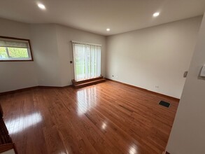 901 S Racine Ave in Chicago, IL - Building Photo - Building Photo