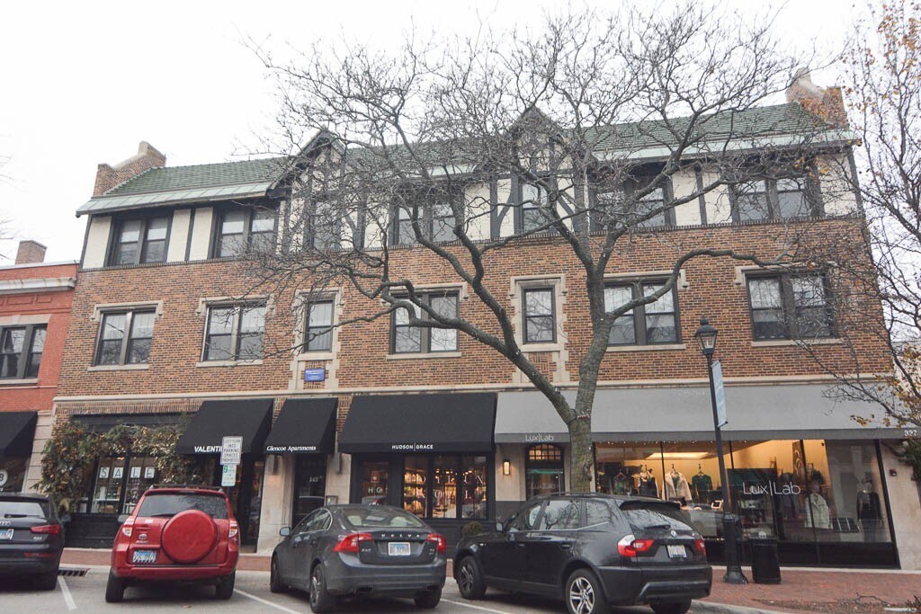 346 Park Ave in Glencoe, IL - Building Photo