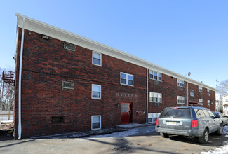 567 Walnut St in Elizabeth, NJ - Building Photo - Building Photo