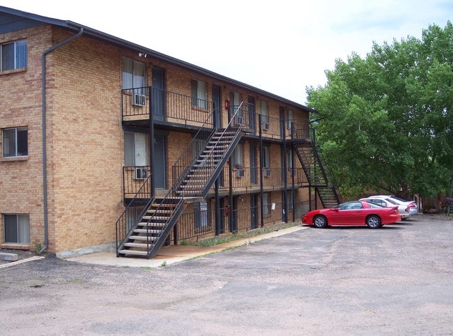 Ulysses Apartments in Golden, CO - Building Photo - Building Photo