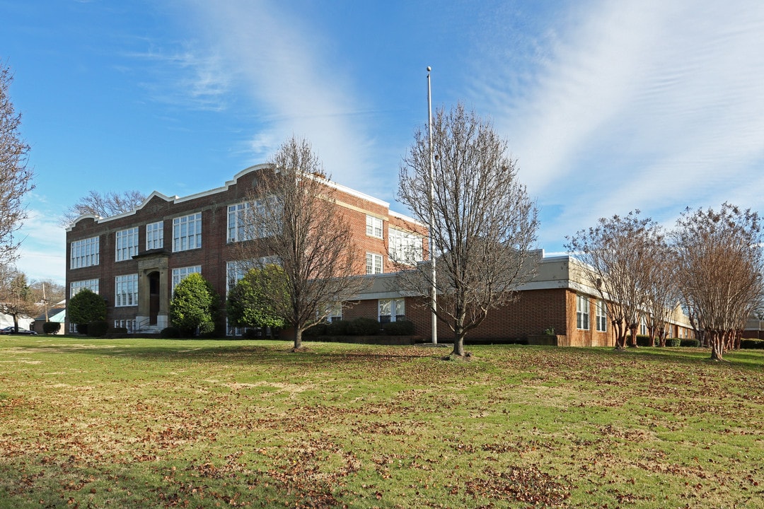 Bacon Retirement Community in Richmond, VA - Building Photo