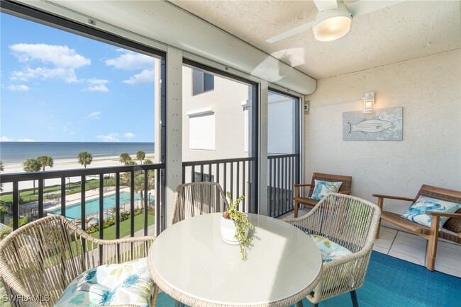 2810 Estero Blvd in Fort Myers Beach, FL - Building Photo - Building Photo