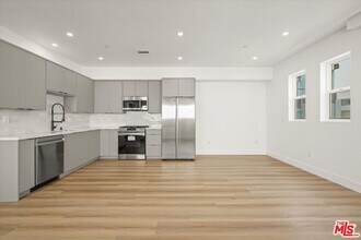 914 N Hudson Ave in Los Angeles, CA - Building Photo - Building Photo
