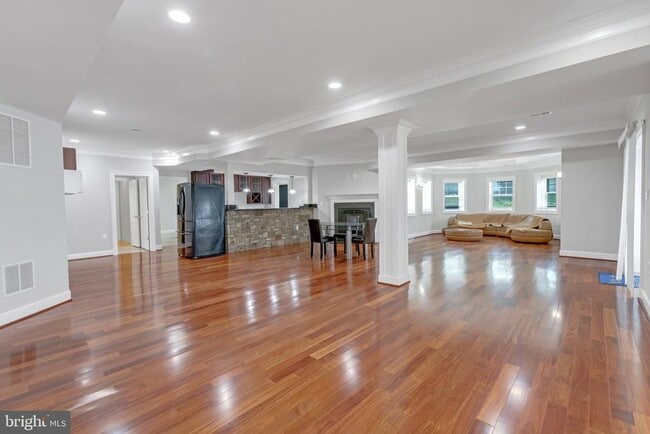 property at 6529 Fairlawn Dr