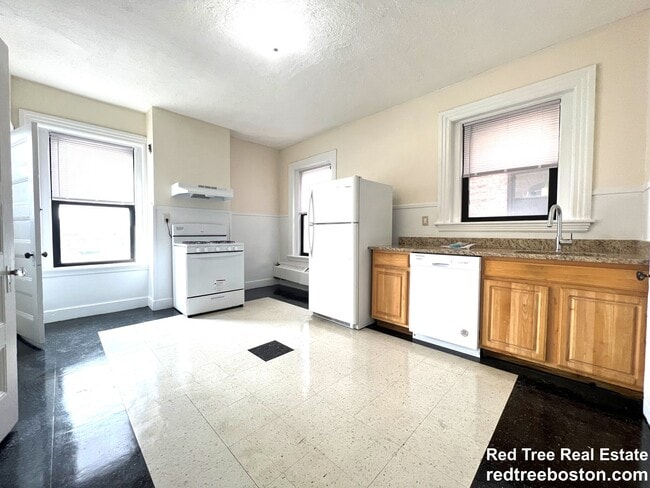 5 Glen Rd, Unit 202