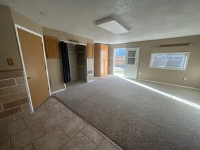 1210 9th Ave-Unit -1210 9th Ave (Back) in Scottsbluff, NE - Building Photo - Building Photo