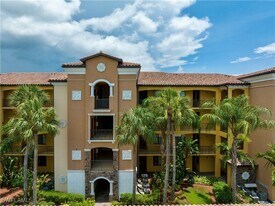 9560 Trevi Ct, Unit 4815 in Naples, FL - Building Photo