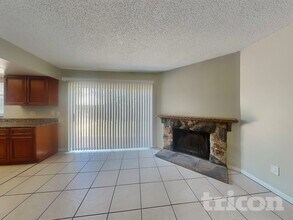 3206 Shady Glen Cir in Tampa, FL - Foto de edificio - Building Photo