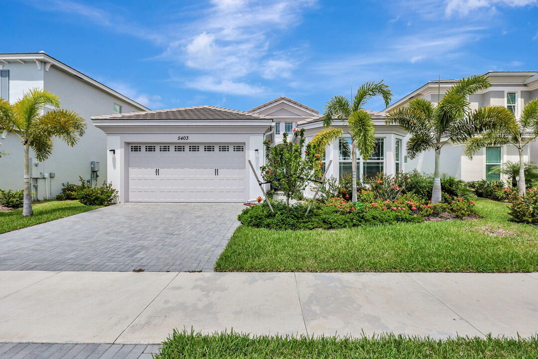 5403 Macoon Wy in Loxahatchee, FL - Foto de edificio